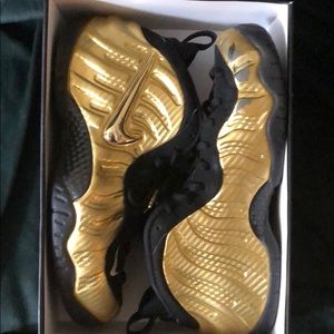 Nike foamposite pros size 12